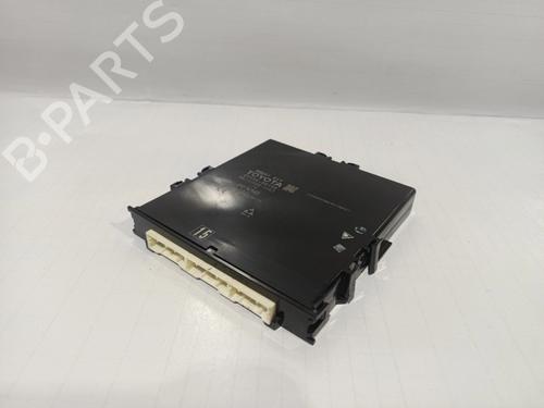 Used Other TOYOTA YARIS (_P13_) 1.5 Hybrid (NHP130_) (101 hp) 30042636