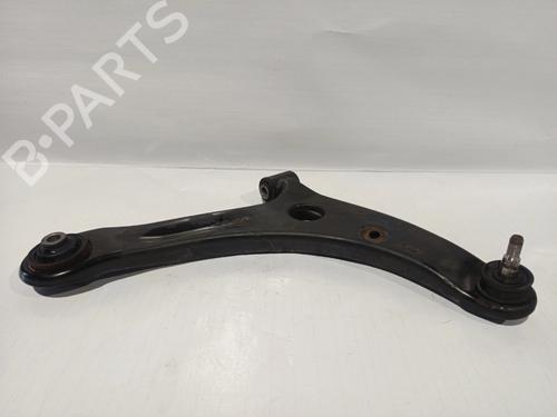 Højre fortil bærearm MITSUBISHI COLT VI (Z3_A, Z2_A) [2002-2012]  30042669