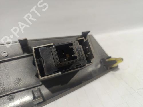 Right front window switch TOYOTA COROLLA (_E12_) | BP30089999I26
