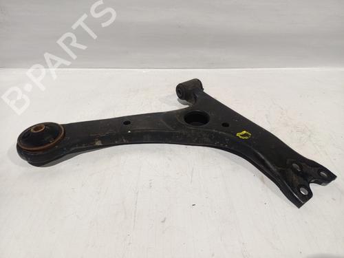 Used Right front suspension arm TOYOTA COROLLA (_E12_) [2001-2008]  30302375