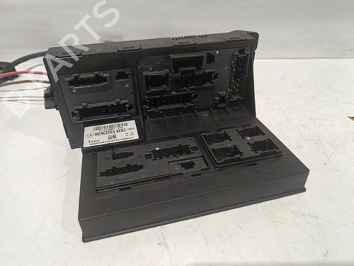 Fuse box MERCEDES-BENZ E-CLASS (W211) E 320 CDI 4-matic (211.089) | BP30307944E1