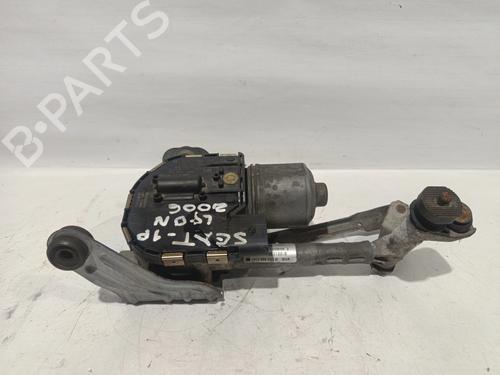 Used Front wiper motor SEAT LEON (1P1) [2005-2013]  30550202