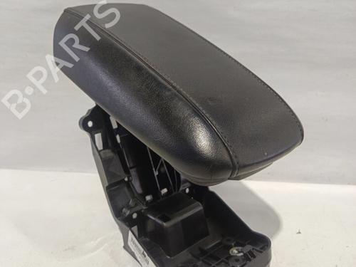 Used Armrest / Center console VOLVO V40 Hatchback Van (525) [2013-2015]  30746832