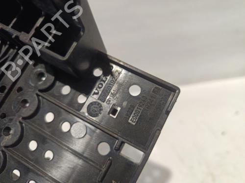 Fuse box VOLVO V40 Hatchback Van (525)  | BP30746837E1 
