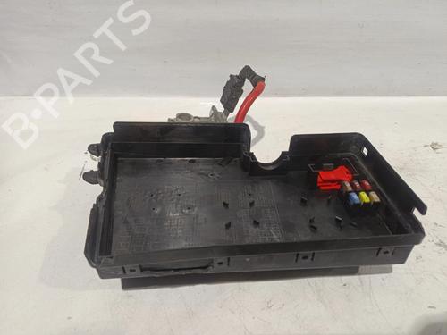 Fuse box VOLVO V40 Hatchback Van (525) | BP30734106E1
