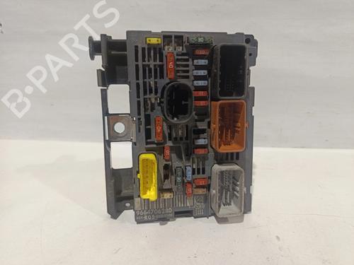 Fuse box PEUGEOT PARTNER Box Body/MPV | BP30848805E1