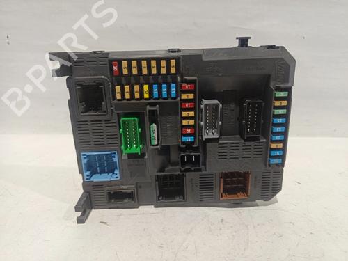 Used Fuse box CITROËN C4 CACTUS [2014-2025]  30877106