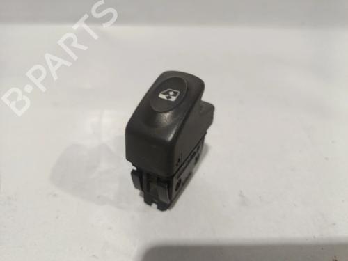 Used Right rear window switch RENAULT SCÉNIC I MPV (JA0/1_, FA0_) [1999-2010]  31027536