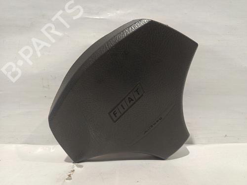 Used Driver airbag FIAT PUNTO (176_) [1993-1999]  31114379