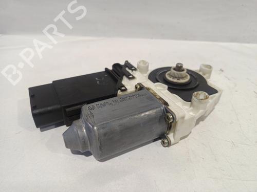 Rudehejsemotor forskærm venstre SEAT TOLEDO II (1M2) 1.6 (100 hp) 31131215