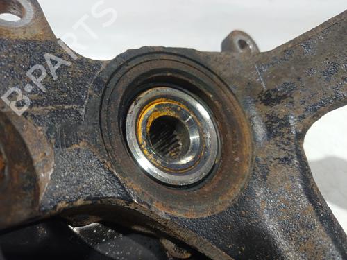 Right front steering knuckle ROVER 200 I Saloon (XH) 213 S | BP31138736M26
