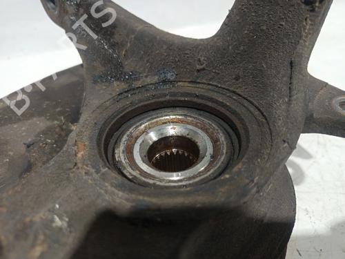Left front steering knuckle ROVER 200 I Saloon (XH) 213 S | BP31138733M25