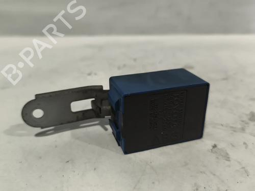 Used Switch TOYOTA COROLLA (_E10_) 1.3 XLI 16V (EE101) (88 hp) 31250667