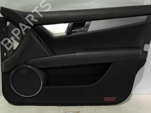 Høyre frontpanel MERCEDES-BENZ C-CLASS T-Model (S204) C 350 CDI 4-matic (204.292) (231 hp) 31311878