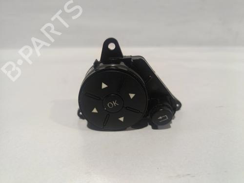 Used Steering wheel controls MERCEDES-BENZ C-CLASS T-Model (S204) C 350 CDI 4-matic (204.292) (231 hp) 31331568