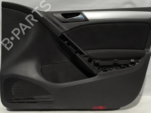 Høyre frontpanel VW GOLF VI (5K1) 1.6 TDI (105 hp) 31363391