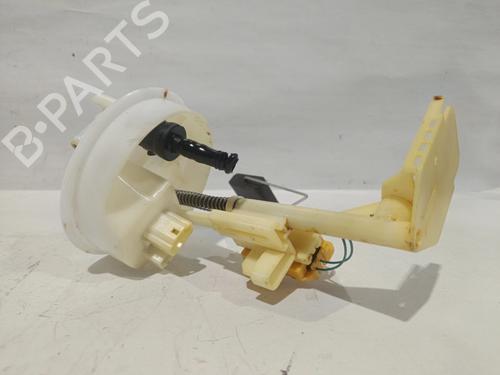 Fuel pump MERCEDES-BENZ C-CLASS (W203) C 200 CDI (203.007) | BP31381554M76 