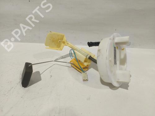 Used Fuel pump MERCEDES-BENZ C-CLASS (W203) C 200 CDI (203.007) (122 hp) 31381554