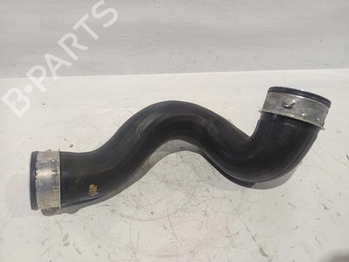 Intercooler-rør  MERCEDES-BENZ C-CLASS (W203) C 200 CDI (203.007) (122 hp) 31381556