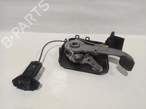 Used Hand brake MERCEDES-BENZ C-CLASS (W203) C 200 CDI (203.007) (122 hp) 31381550