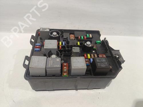 Sikringsdåse OPEL CORSA E (X15) 1.3 CDTI (08, 68) (95 hp) 31572873