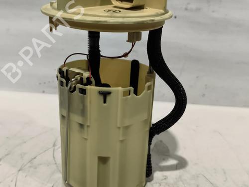 Used Fuel pump RENAULT LAGUNA II (BG0/1_) 1.9 dCi (BG08, BG0G) (120 hp) 31652593