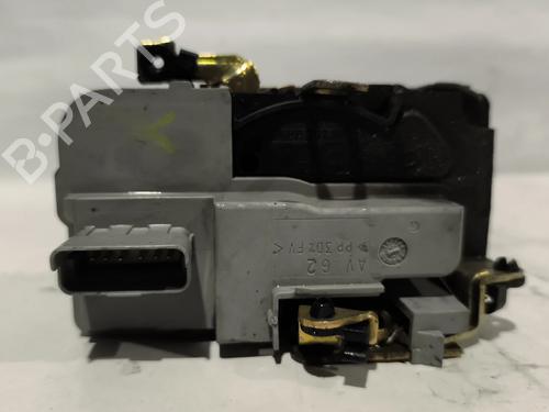 Used Front left lock PEUGEOT 206 Hatchback (2A/C) 1.4 HDi eco 70 (68 hp) 31667647