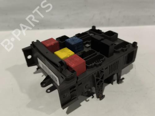 Used Fuse box Fuse box RENAULT LAGUNA II Grandtour (KG0/1_) 1.9 dCi (KG0G) (120 hp) 31642773 31642773