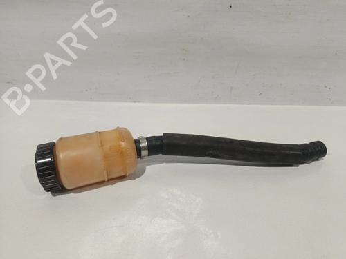 Used Power steering reservoir CITROËN SAXO Hatchback van (S3_) [1997-2003]  31863037