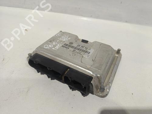 Calculateur moteur (ecu) VW POLO (6N2) 1.0 (50 hp) 31916949