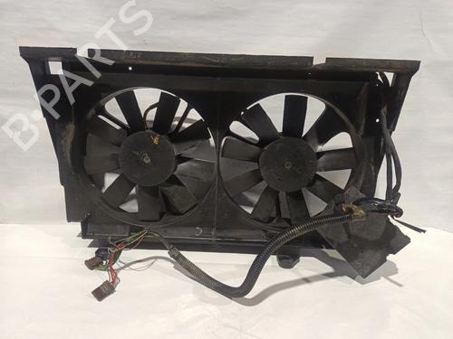 Used Radiator fan PEUGEOT 309 Hatchback Van (10S, 3S) [1985-1993]  31991306
