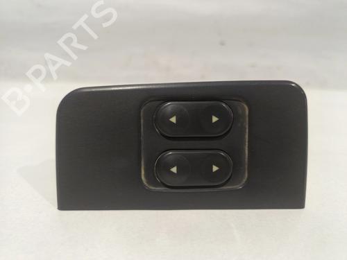 Used Left front window switch FIAT PUNTO (176_) [1993-1999]  32023851
