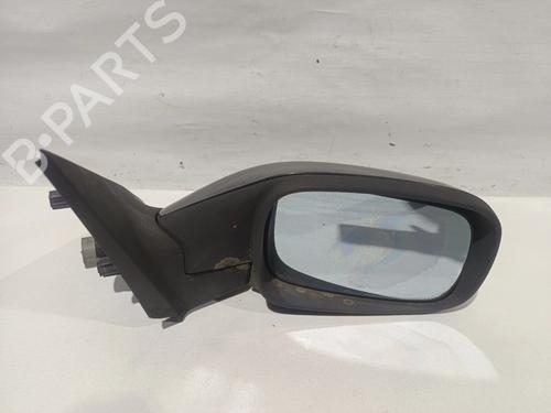 Used Right mirror Right mirror 32000067 32000067