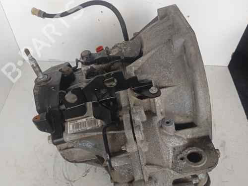 Used Gearbox OPEL VIVARO A Van (X83) 2.0 CDTI (F7) (114 hp) 32080353