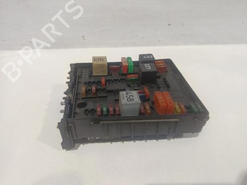 Used Fuse box VW CADDY III MPV (2KB, 2KJ, 2CB, 2CJ) 2.0 SDI (70 hp) 32173642