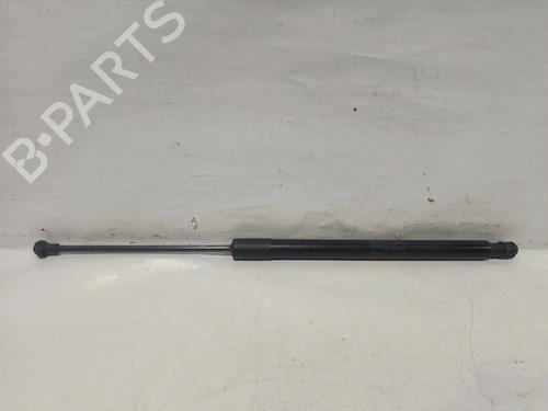 tailgate-lift-support-vw-golf-vii-5g1-bq1-be1-be2-2012-2013-2014-2015-2016-2017-2018-2019-2020-2021-32209411 main image