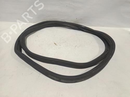 Used Rubber door seal VW GOLF VII (5G1, BQ1, BE1, BE2) 1.6 TDI (105 hp) 32209430