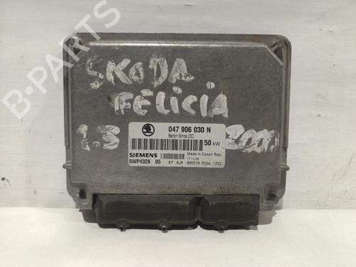 Used Engine control unit (ECU) Engine control unit (ECU) SKODA FELICIA II Estate (6U5) 1.3 (68 hp) 32233385 32233385