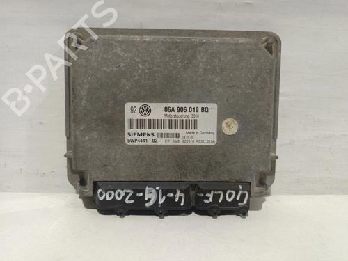 Used Engine control unit (ECU) VW GOLF IV (1J1) 1.6 (100 hp) 32233384