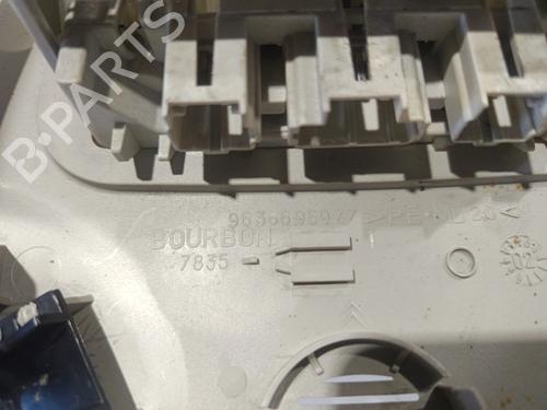 Interior roof light CITROËN C5 I (DC_) 2.2 HDi (DC4HXB, DC4HXE) | BP32362279I8