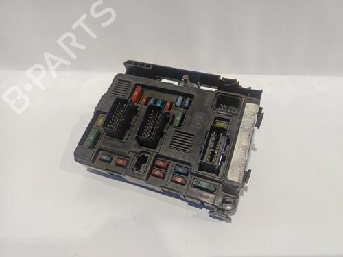 Used Fuse box Fuse box CITROËN C5 I (DC_) 2.2 HDi (DC4HXB, DC4HXE) (133 hp) 32362271 32362271