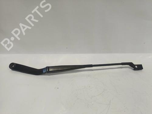 Used Front windshield wiper arm Front windshield wiper arm VW POLO IV (9N_, 9A_) 1.2 12V (64 hp) 32412430 32412430