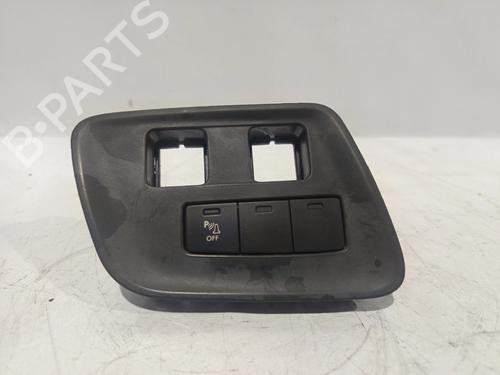 switch-citroen-c4-ii-nc_-2009-32523273 main image