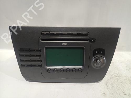 Used Radio Radio SEAT ALTEA XL (5P5, 5P8) 1.4 16V (86 hp) 32530281 32530281