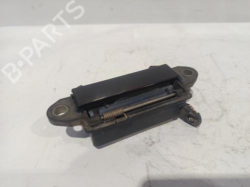 rear-right-exterior-door-handle-audi-a4-b5-8d2-1994-1995-1996-1997-1998-1999-2000-2001-32704570 main image