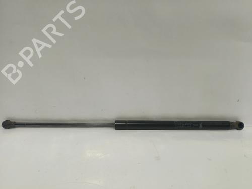 tailgate-lift-support-alfa-romeo-giulietta-940_-2010-2011-2012-2013-2014-2015-2016-2017-2018-2019-2020-32731232 main image