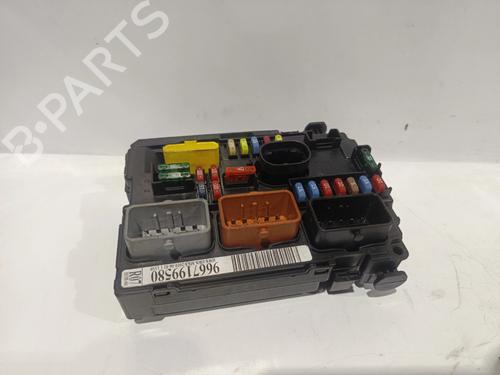 Used Fuse box Fuse box PEUGEOT 207 (WA_, WC_) 1.4 16V (95 hp) 32735287 32735287