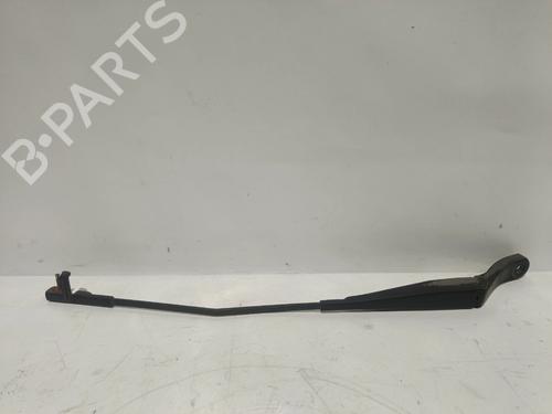 Used Front windshield wiper arm Front windshield wiper arm 32738757 32738757