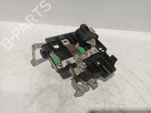 Used Fuse box Fuse box OPEL VIVARO A Van (X83) 2.0 CDTI (F7) (114 hp) 32751810 32751810