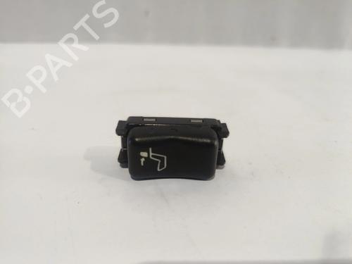 Used Switch Switch MERCEDES-BENZ C-CLASS (W202) [1993-2000] 32786608 32786608